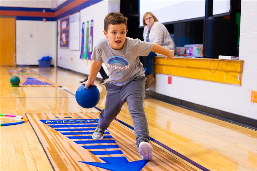Chapman's Retreat Elementary students learn to bowl